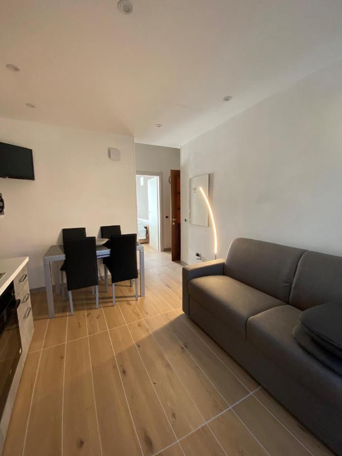 Casa Sandrina คาปริโน เวโรเนเซ ภายนอก รูปภาพ